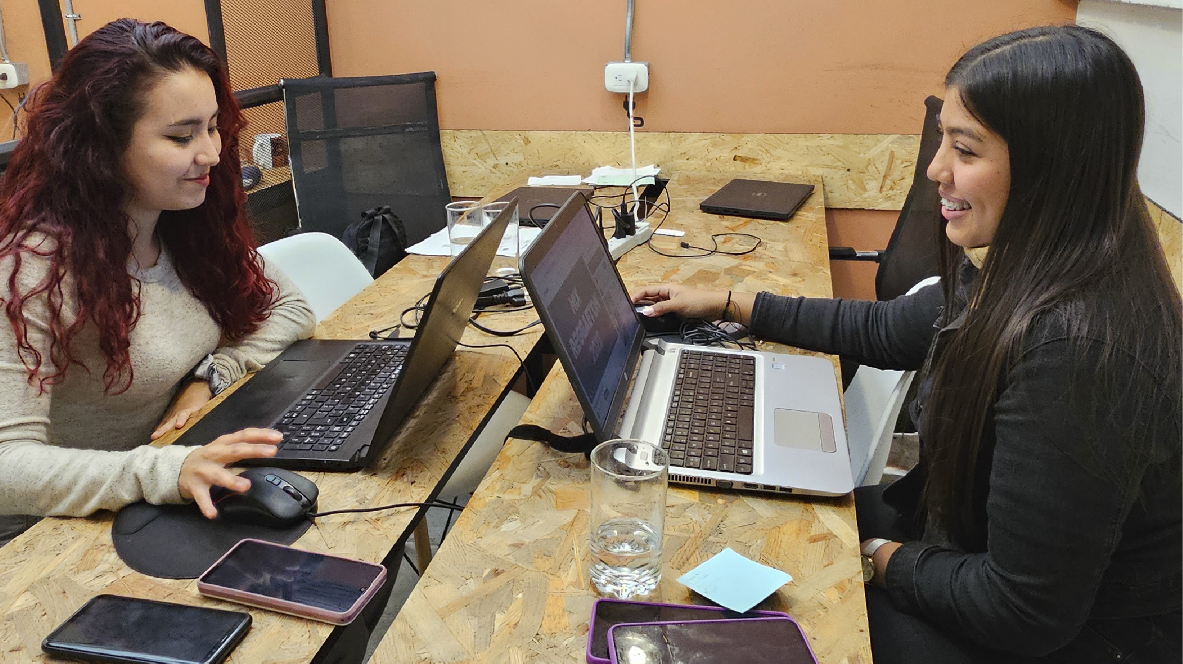 puestos dinámicos camellando coworking