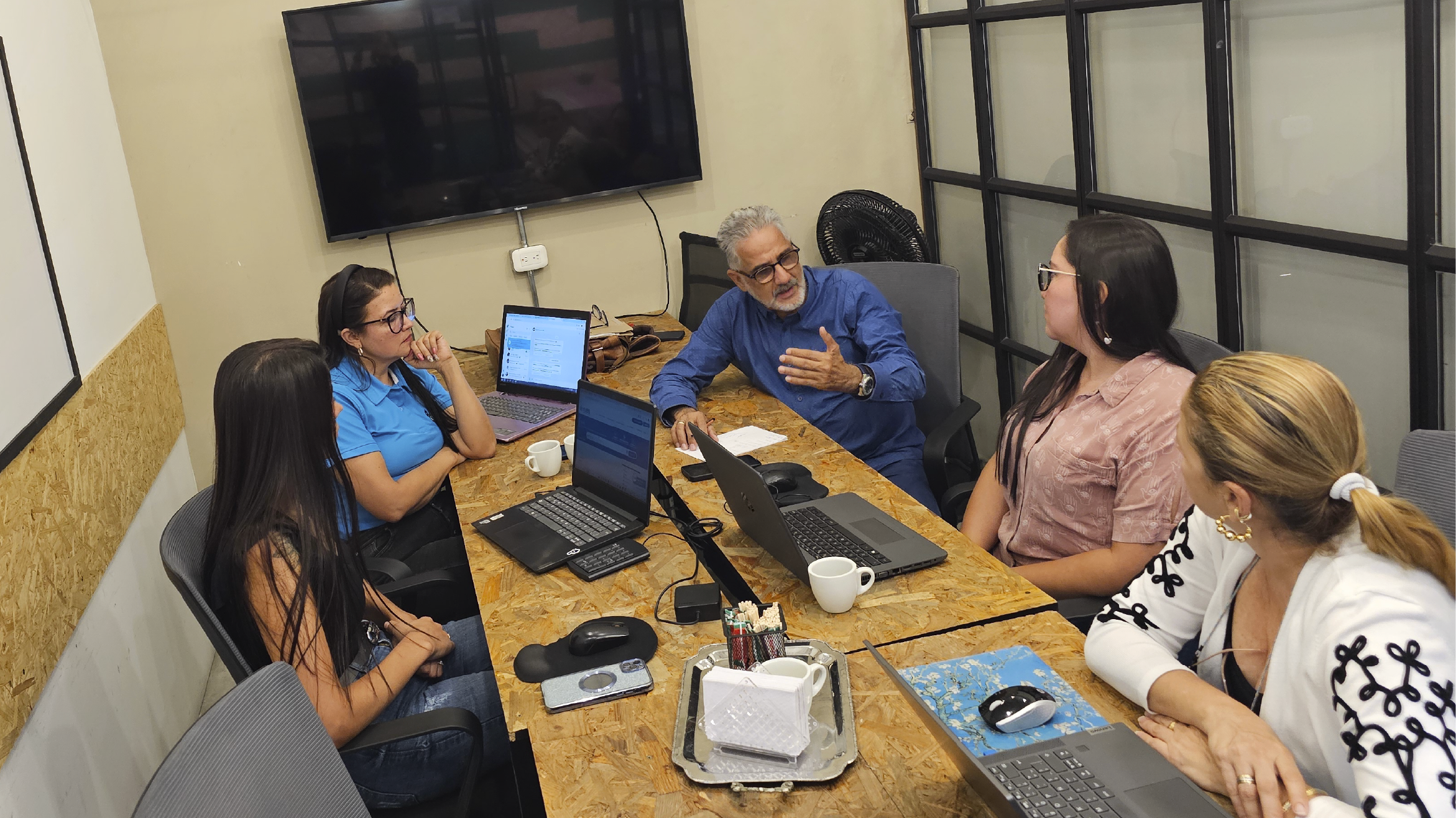 salas de juntas camellando coworking armenia quindío